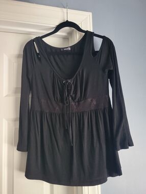 Shien Cold Shoulder Blouse